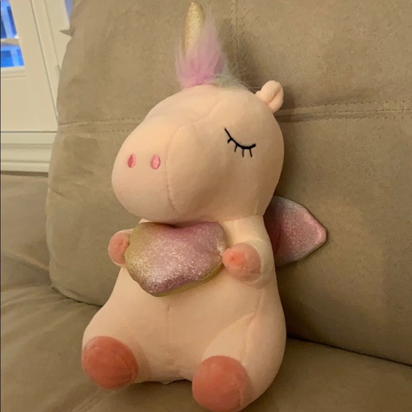 NWOT Baby pink unicorn plush (with heart) - Picture 2 of 9